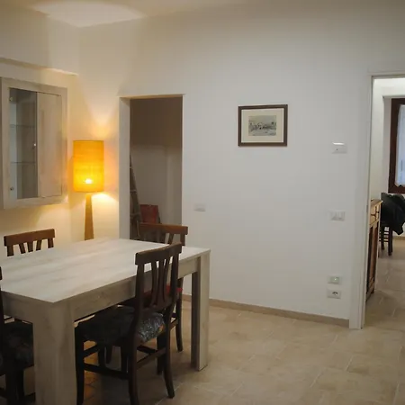 Casadebacco24 * פדבנה